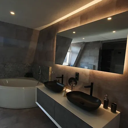 Appartamento Premium Mit Schlossblick Zentral Am Bahnhof *