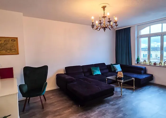 Premium Mit Schlossblick Zentral Am Bahnhof Appartamento